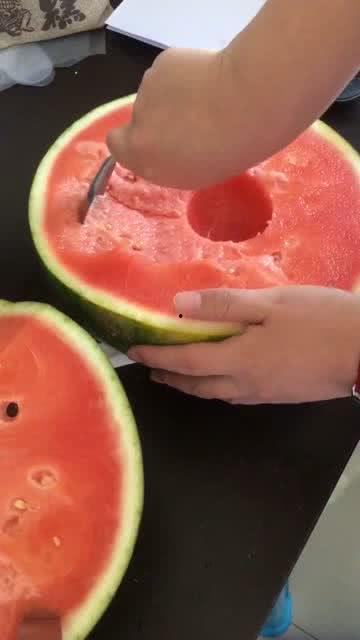 早上吃别人的瓜,揭秘今日热门八卦早餐