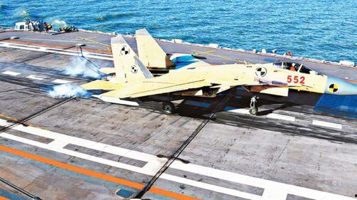 飞机上吃瓜,飞机上吃瓜的奇妙体验