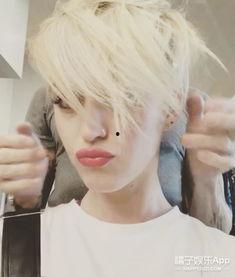 吃瓜被剪头,揭秘网络暴力背后的真相